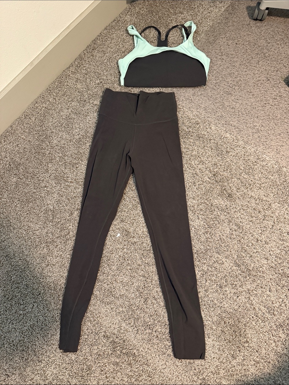 Nike Black High-Waist Leggings with Mint Green Trim